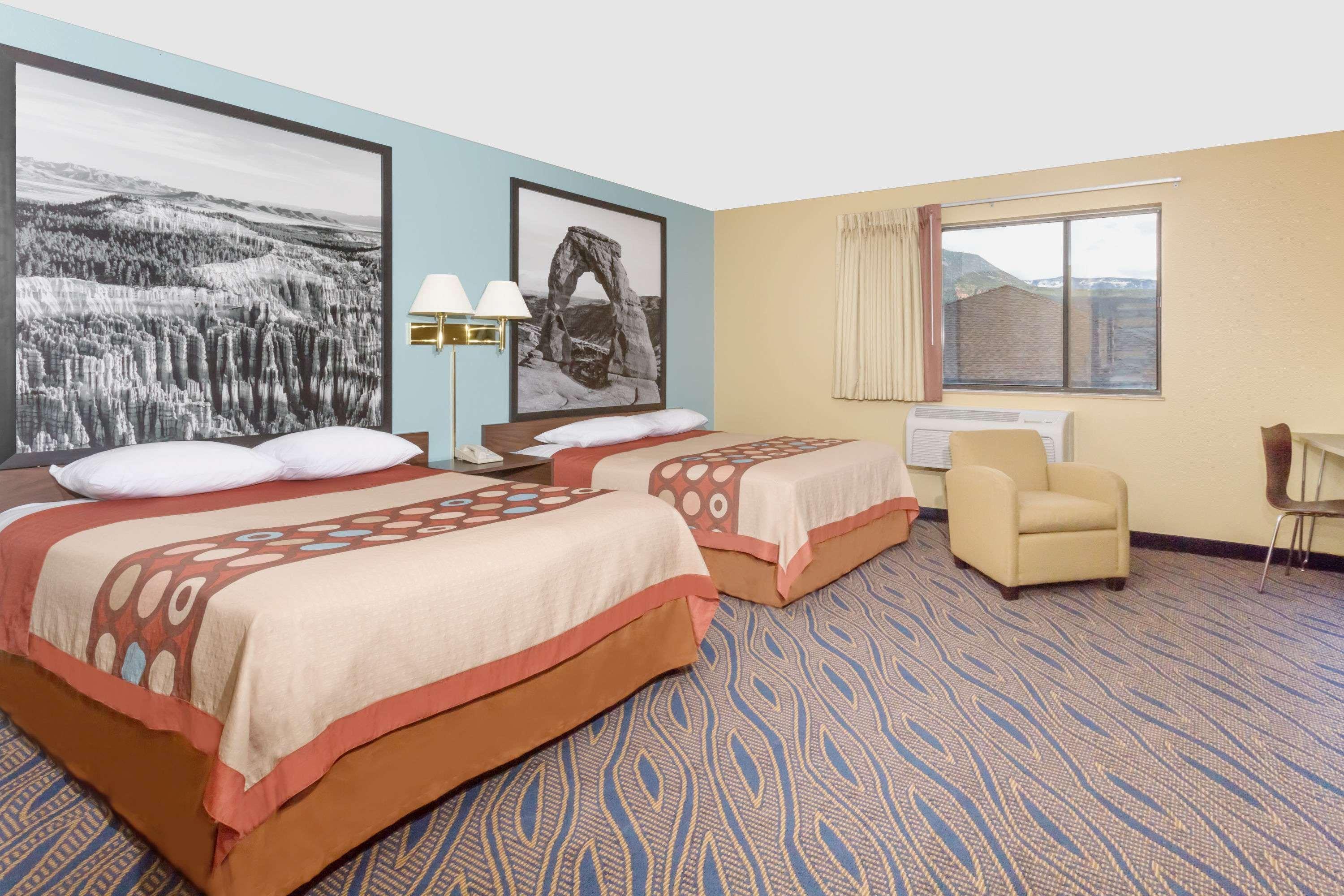 Super 8 By Wyndham Cedar City Extérieur photo