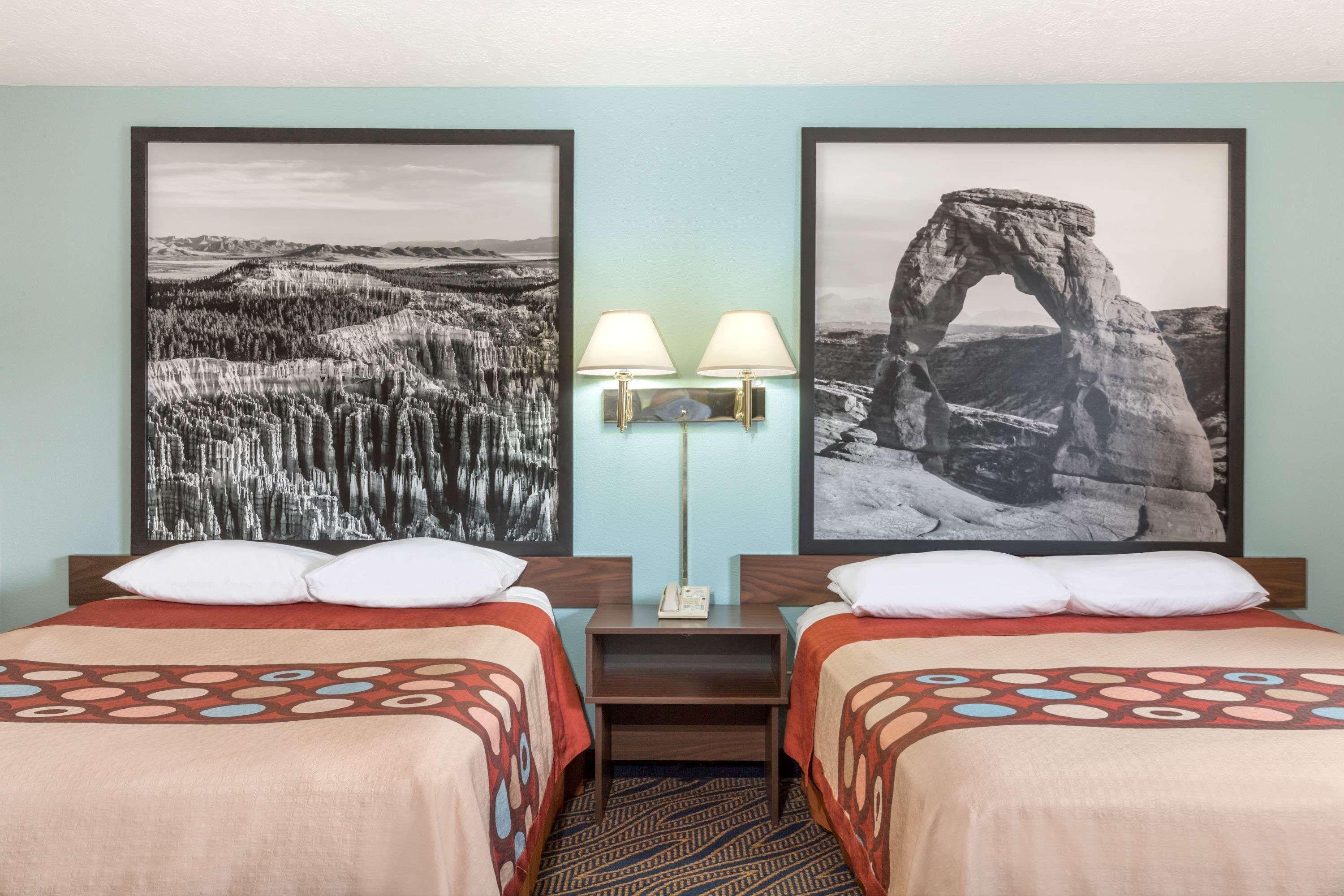 Super 8 By Wyndham Cedar City Extérieur photo