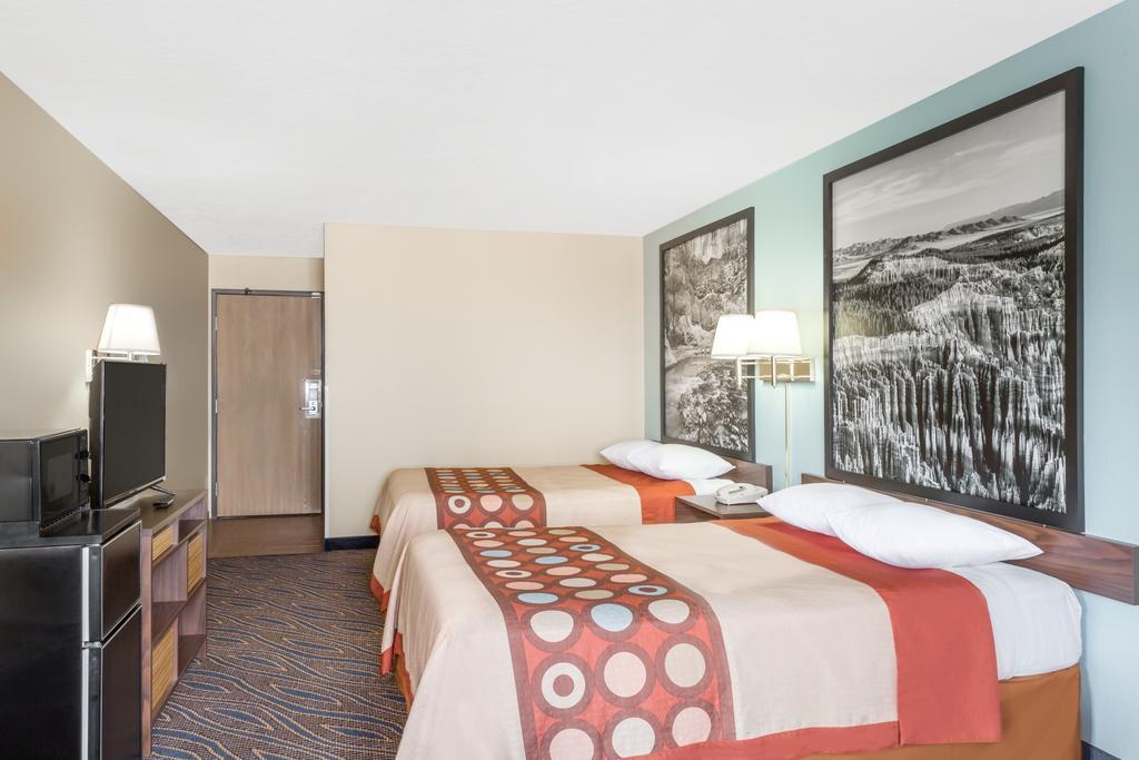 Super 8 By Wyndham Cedar City Chambre photo