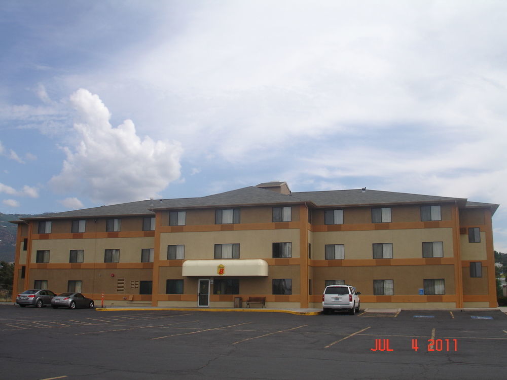 Super 8 By Wyndham Cedar City Extérieur photo