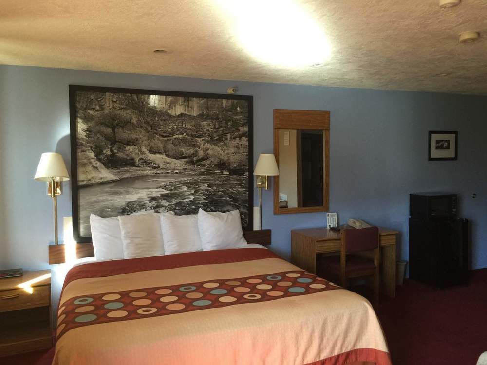 Super 8 By Wyndham Cedar City Extérieur photo